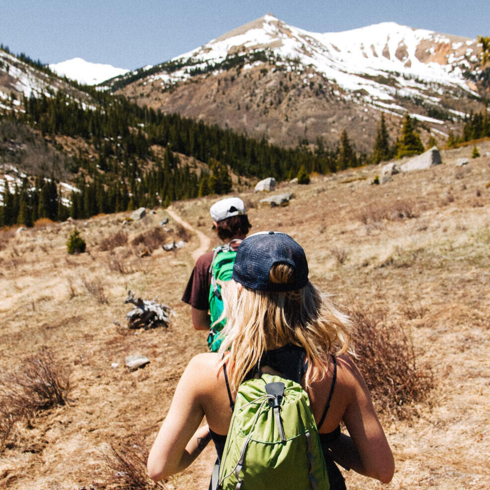 Senderismo escénico Pirineo, caminatas guiadas Pirineo, paisajes espectaculares Pirineo, rutas de senderismo Pirineo, naturaleza Pirineo, excursiones a pie Pirineo, trekking Pirineo, senderismo panorámico Pirineo, senderismo en la montaña Pirineo, senderis